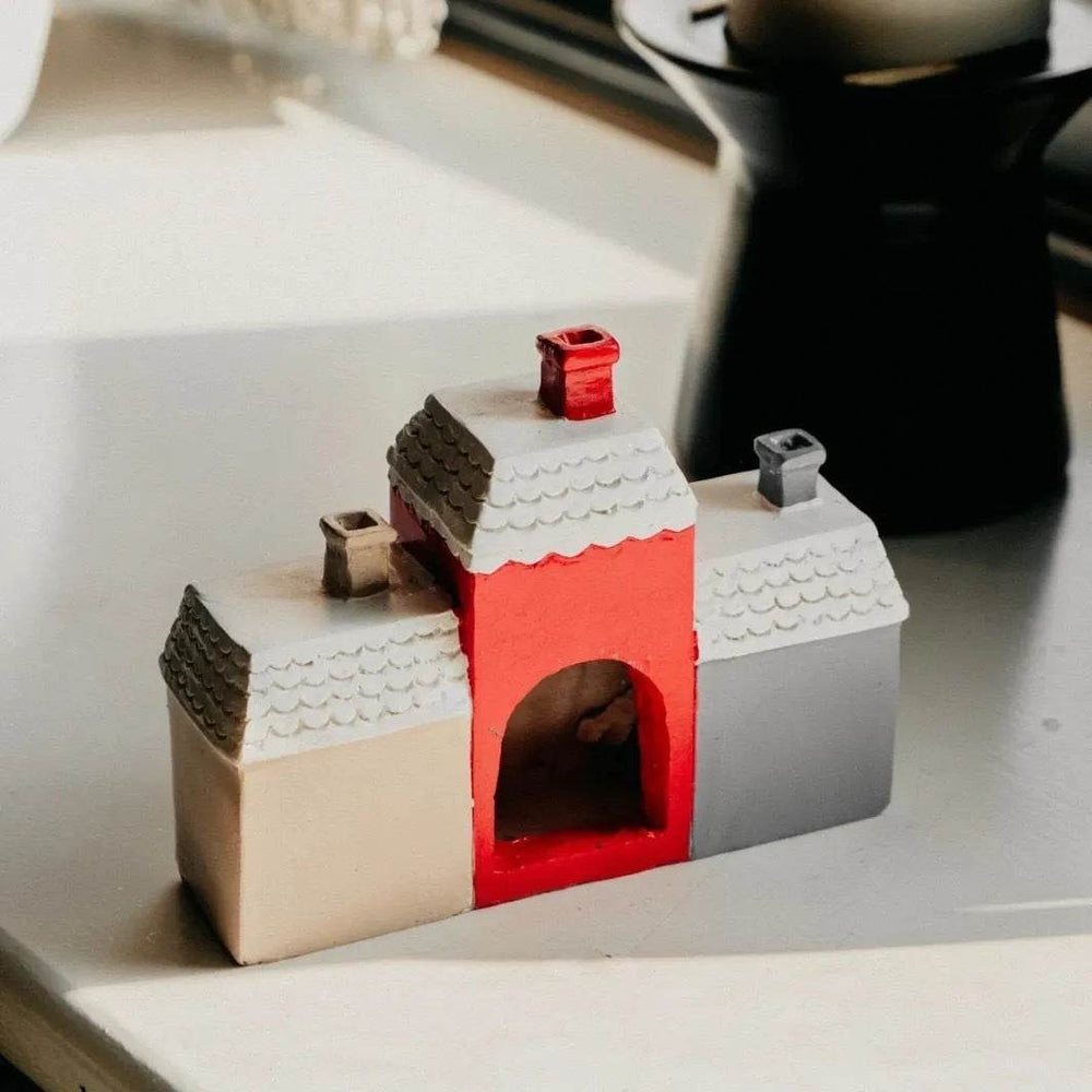 Christmas Small House Decorations Resin Winter Incense Cone Burner Decoration Landscape Decorative Gift - EX-STOCK Canada