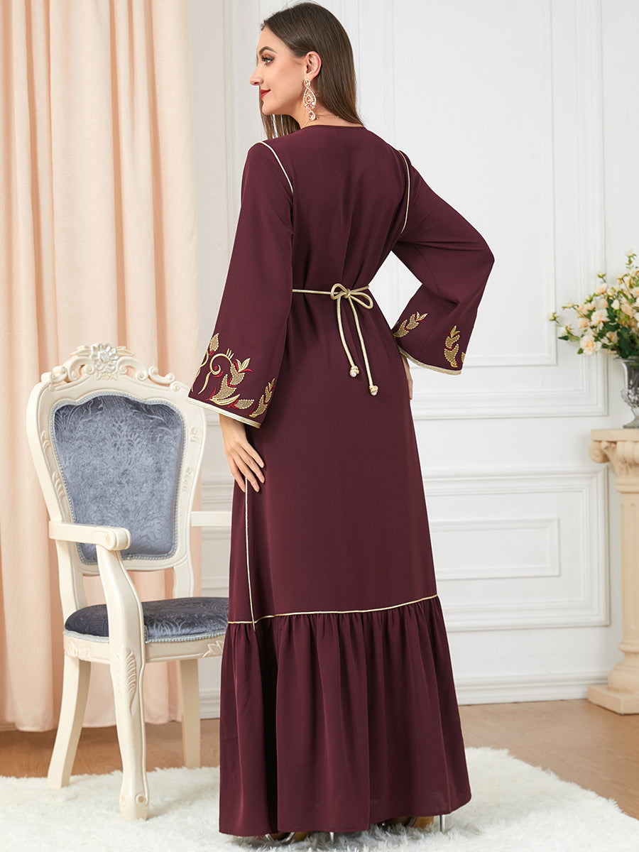 Robe arabe pour femmes avec broderie, col rond et manches longues - EX-STOCK Canada