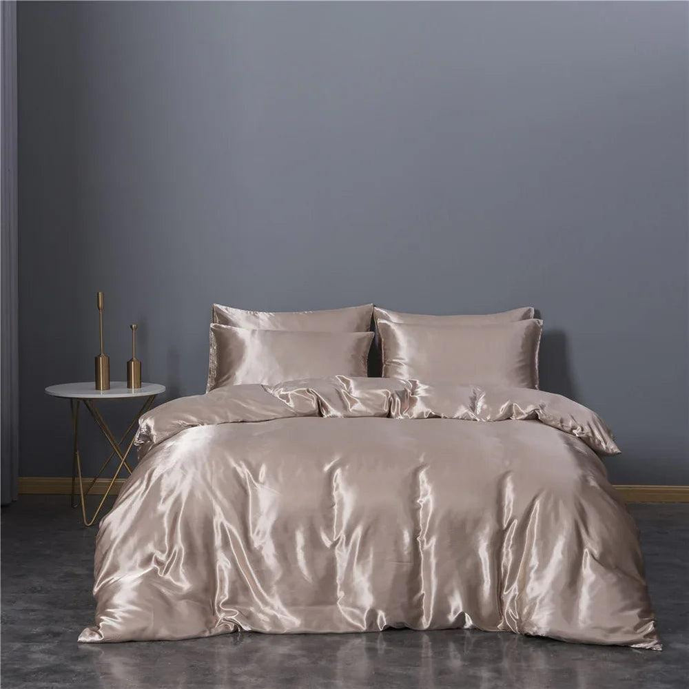 Housse de couette en trois pièces en soie synthétiqueEX-STOCK Canada