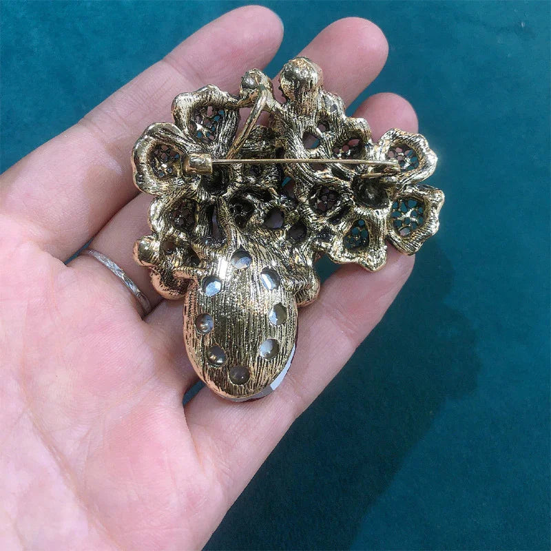 Crystal Glass French Flower Suit Jacket Pin EX-STOCK Canada