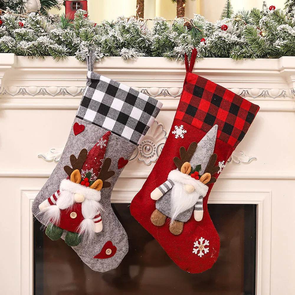 Plaid Three-dimensional Couple Faceless Doll Christmas Stockings Christmas Eve Gift Bag Candy Bag - EX-STOCK Canada