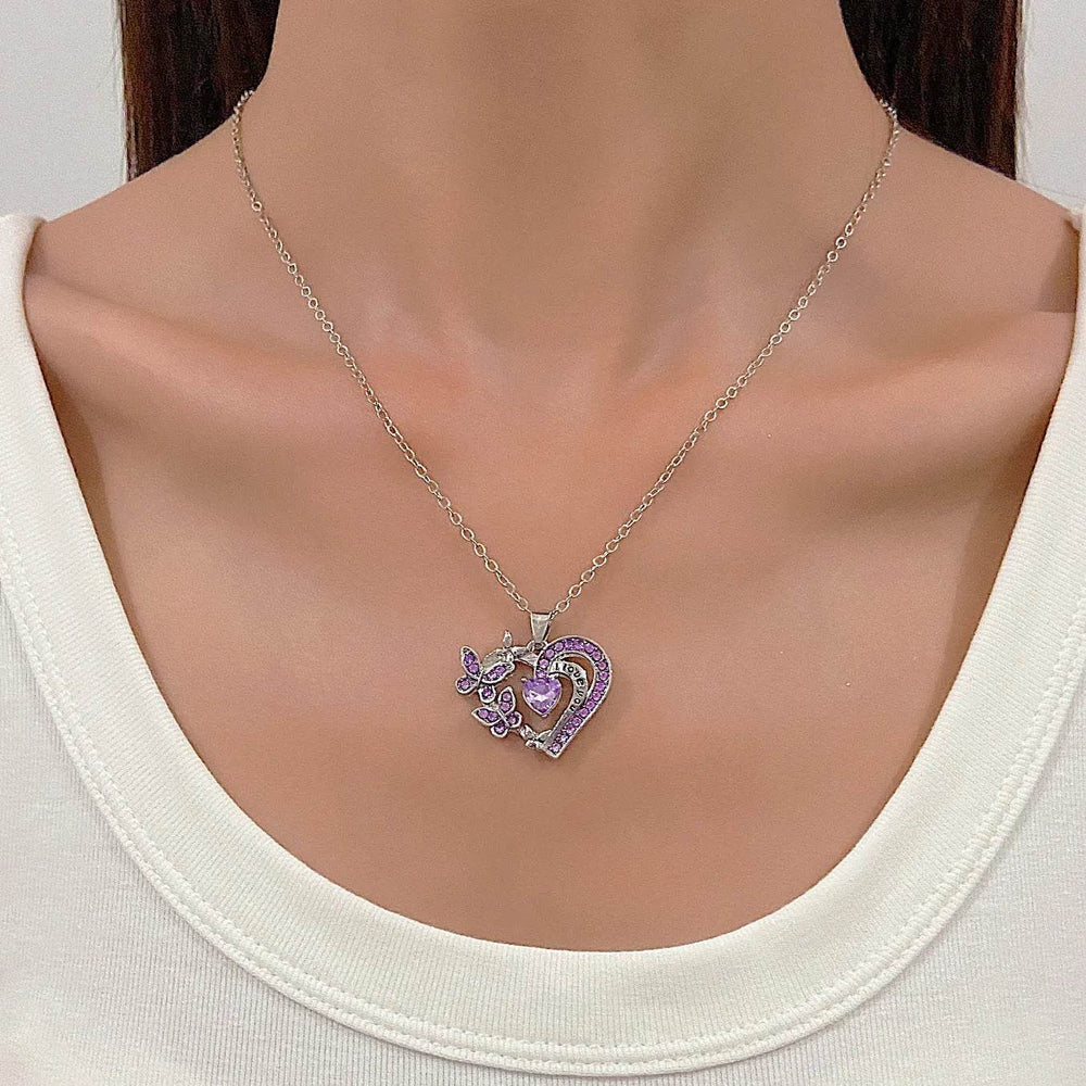 Ins Butterfly Love Necklace With Rhinestones Fashion Personality Hollow Heart-shaped Clavicle Chain Pendant Necklace For Valentine's Day - EX-STOCK Canada