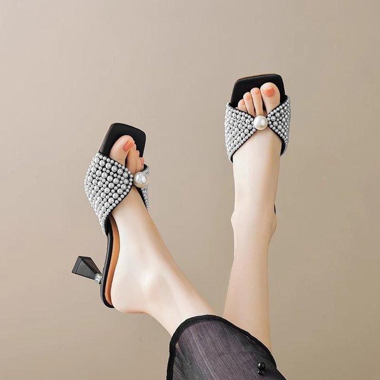 Fashionable And Versatile Pearl Commuting Temperament With Slim Heels And Exposed Toes, Cool Slippers, Half Slippers