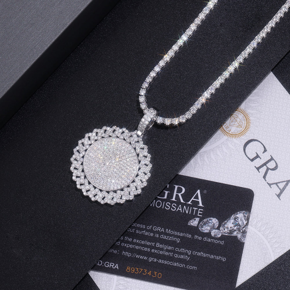 Star Encirclement - A Fashionable And Trendy Necklace Pendant Set With Top-quality Moissanite S925, Silver And Platinum-plated, Can Be Tested With A Diamond Pen.