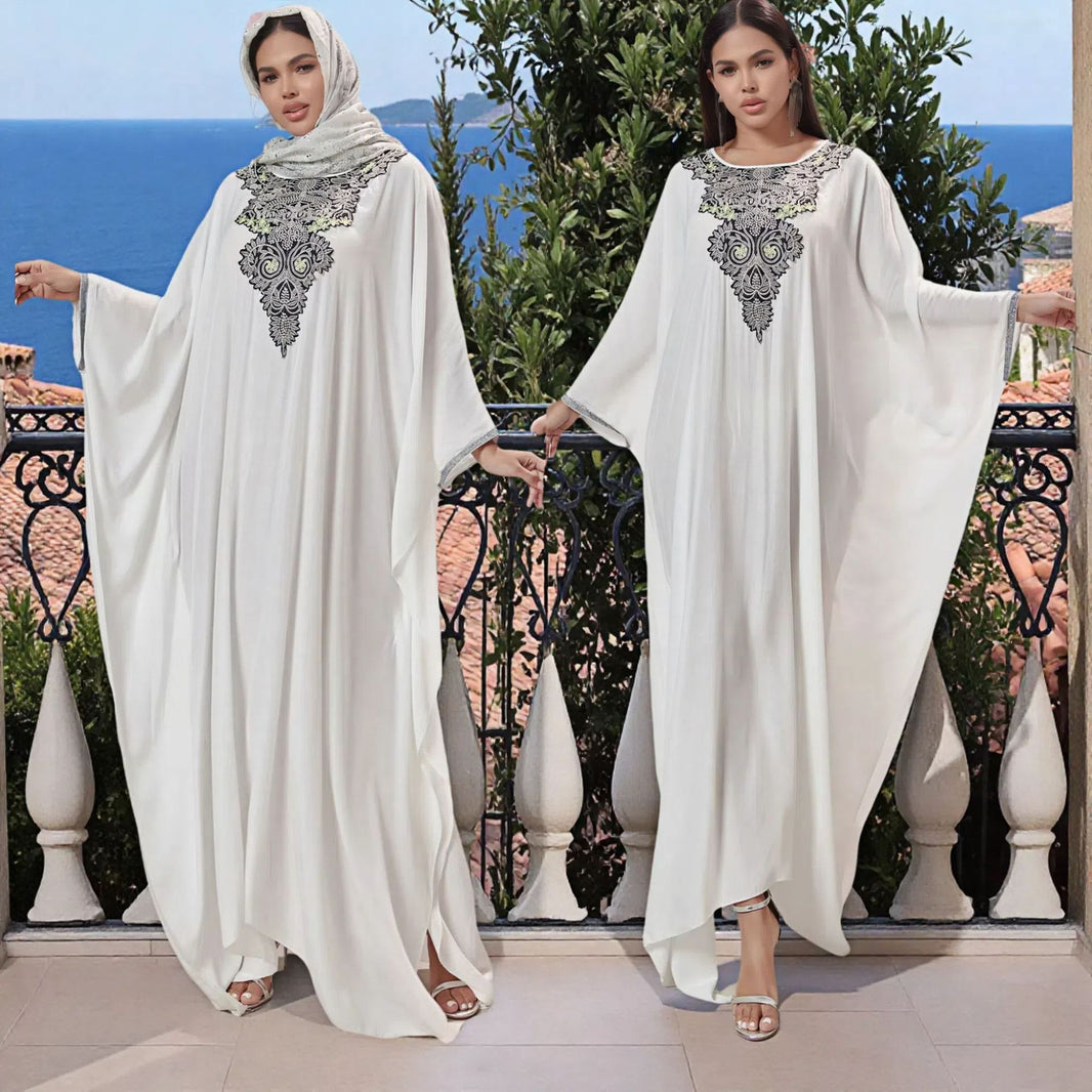 Robe musulmane pour femmes grande taille du Moyen-Orient avec couture de broderie machine et dentelle - EX-STOCK Canada