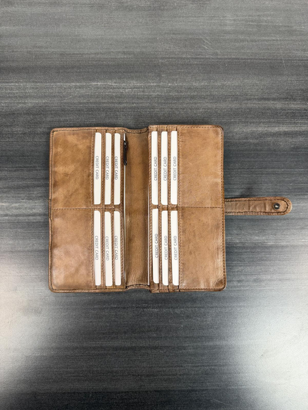 MET Women's Snap Tab Leather Wallet