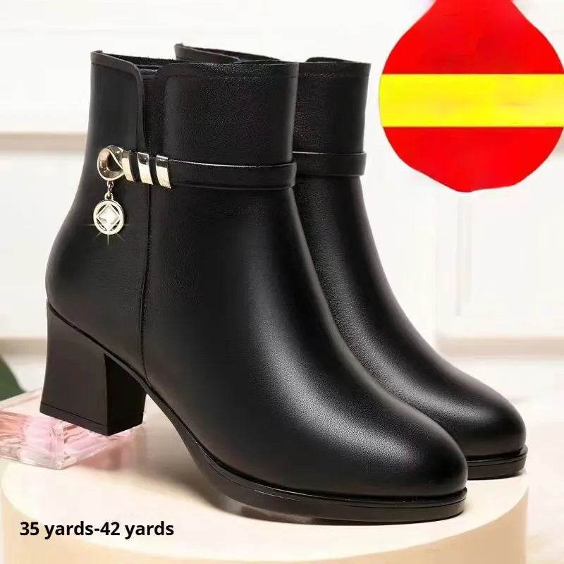 Velvet Thermal Non-slip Middle-aged And Elderly Female Boots - EX-STOCK Canada