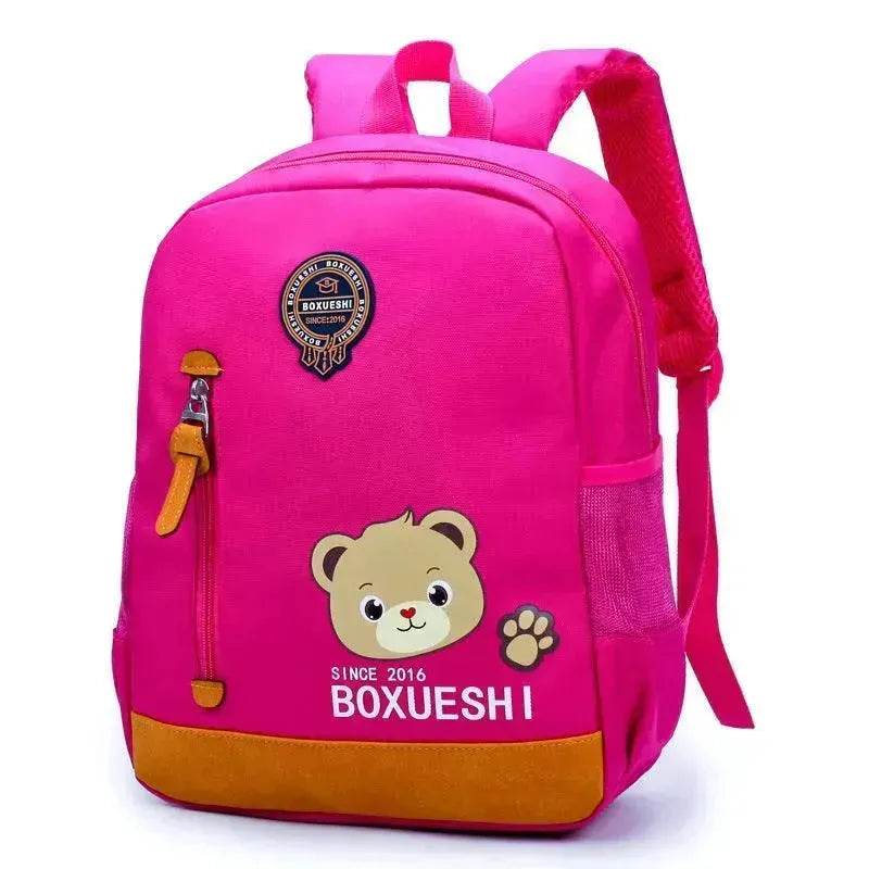 Un sac d'école d'ours de dessin animé pour école maternelle, sac d'école, écolier, garçon et garçon, bébé garçon et bébé revenant en voyage - EX-STOCK Canada