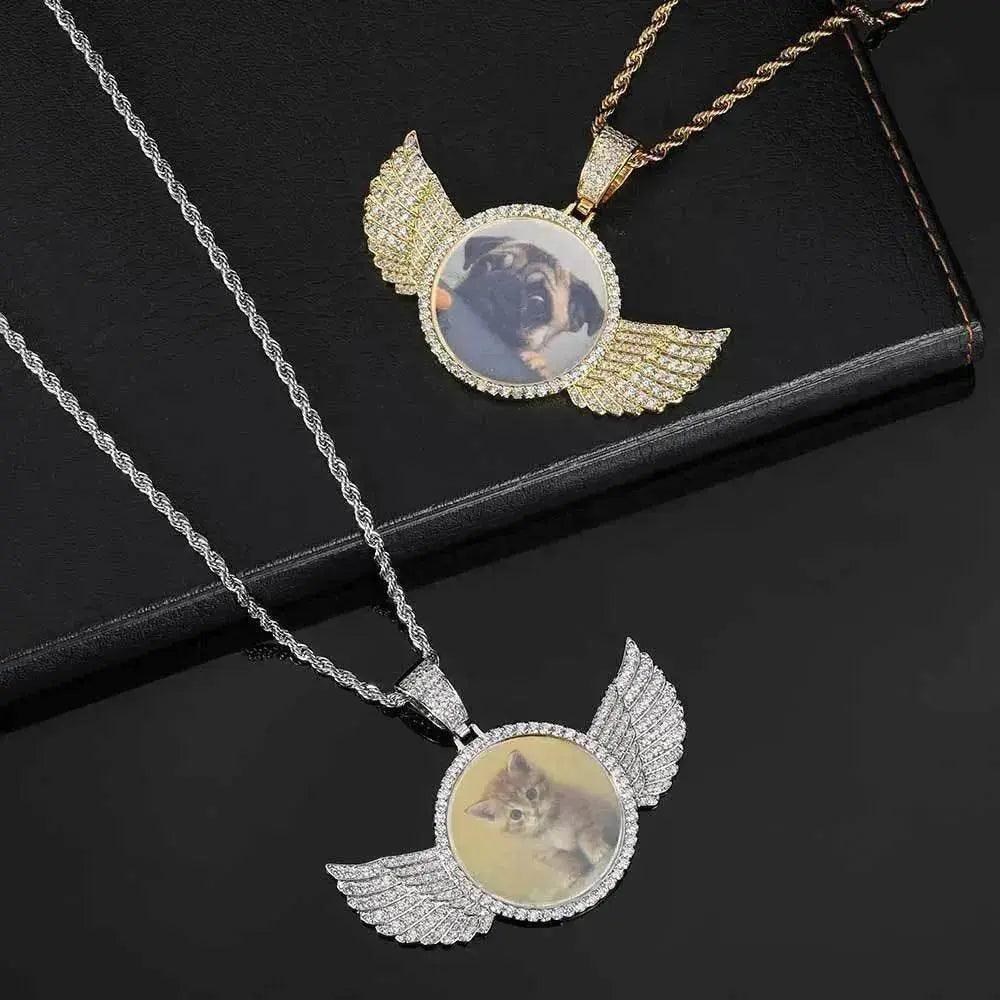 Médaillons Ailes d'Ange Collier Pendentif Photo Personnalisé Pour Hommes Bijoux Hip Hop Pendentif Iced Out Nom Gravé Personnalisé Cadeau Souvenir - EX-STOCK Canada