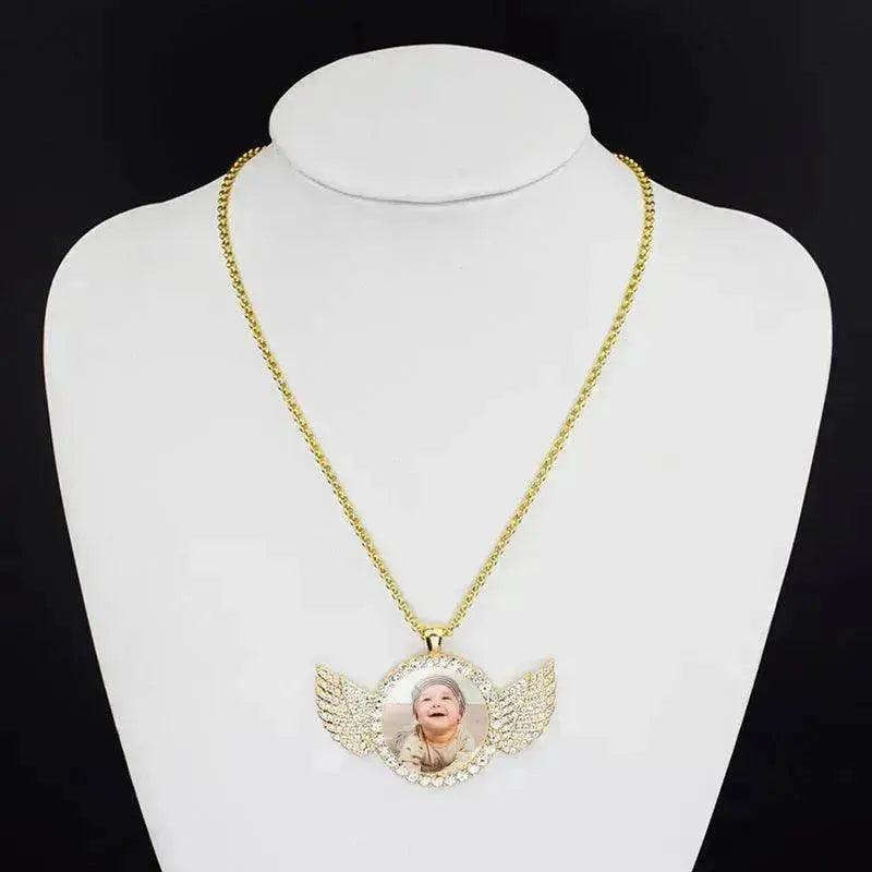 Médaillons Ailes d'Ange Collier Pendentif Photo Personnalisé Pour Hommes Bijoux Hip Hop Pendentif Iced Out Nom Gravé Personnalisé Cadeau Souvenir - EX-STOCK Canada