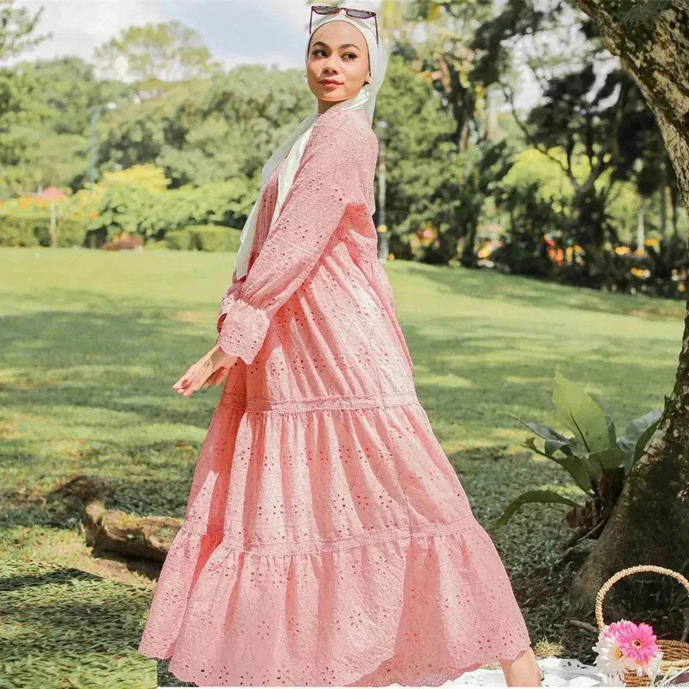 Robe en dentelle creuse Arabie Malaisie Indonésie - EX-STOCK Canada