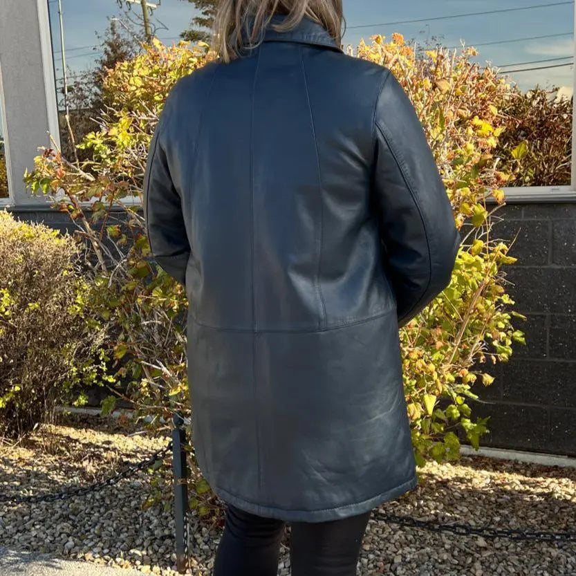 BOL Damen Lederjacke mit KnöpfenEX-STOCK Canada