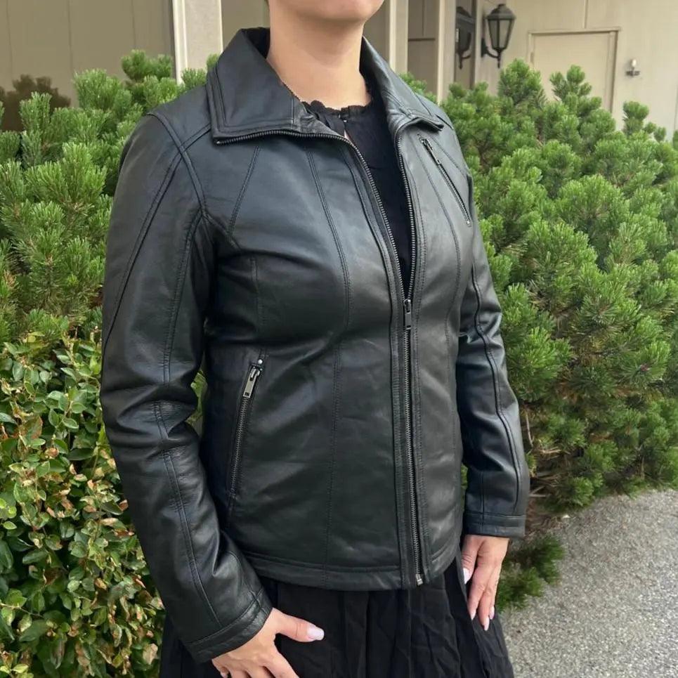 Veste classique pour femmes en cuir d'agneau avec col régulierEX-STOCK Canada