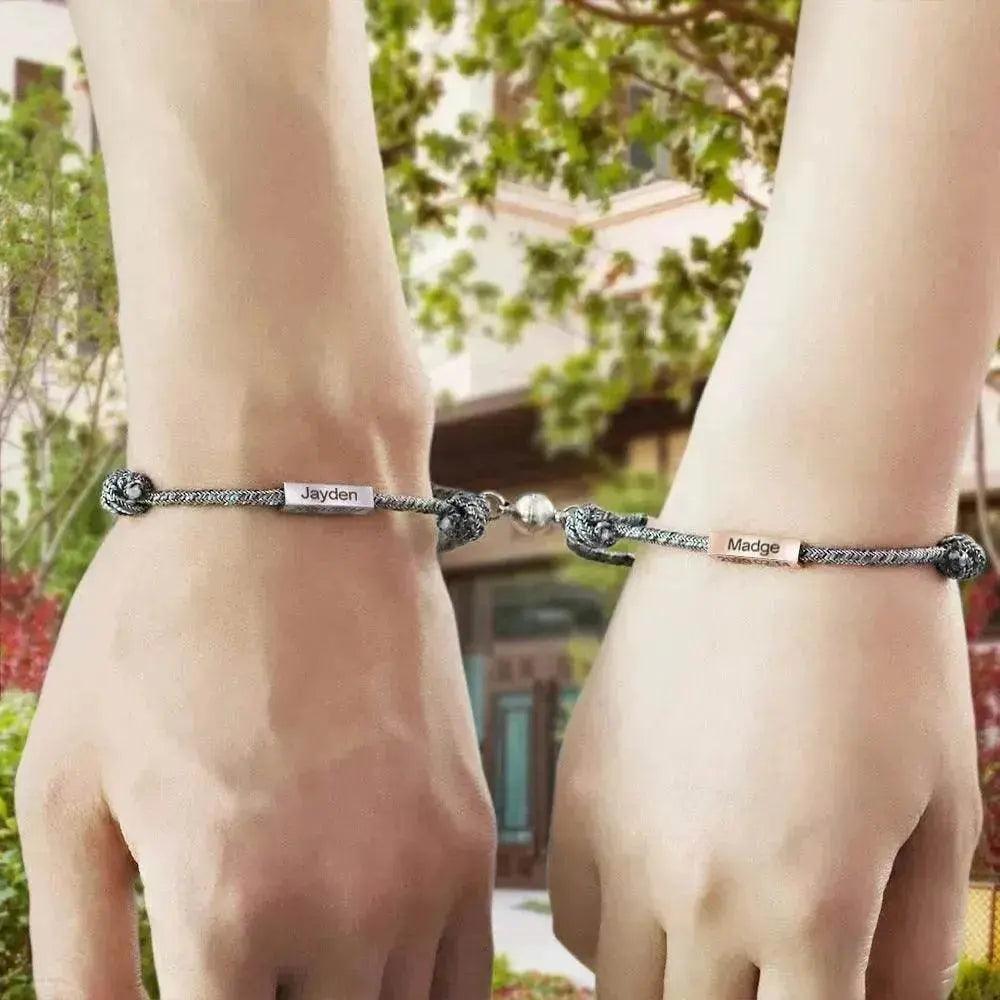 سوار باسم مخصص تعهد بالحب الأبدي مغناطيس يجذب بعضهما البعض سوار زوجي من الفولاذ المقاوم للصدأ - EX-STOCK Canada