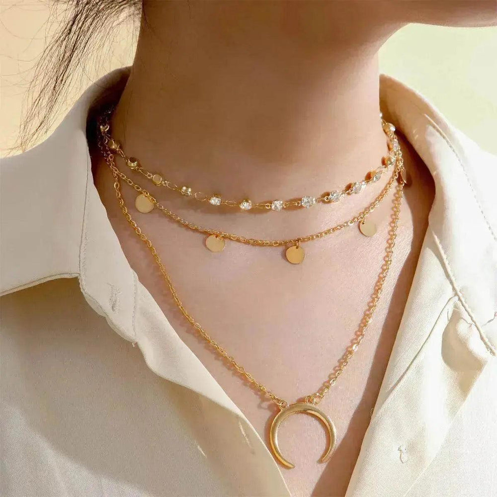 Collier européen et américain à petites tranches rondes avec pompon en forme de lune multicouche - EX-STOCK Canada