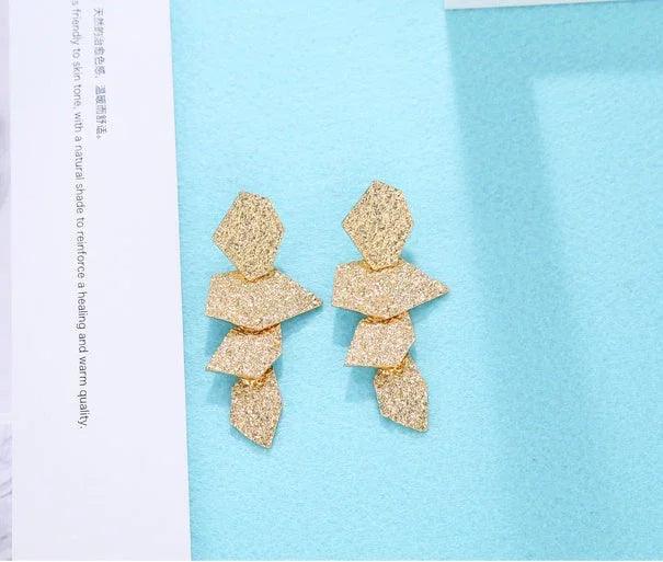 Boucles d'oreilles de défilé de modeEX-STOCK Canada