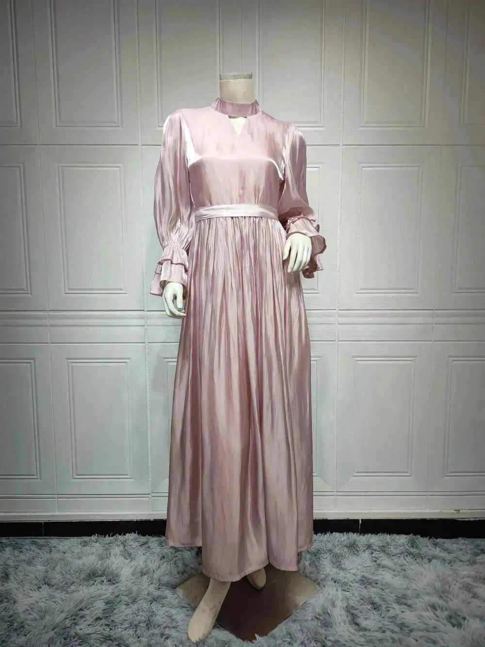 Robe en satin de soie brillante pour femmes arabes à la mode - EX-STOCK Canada