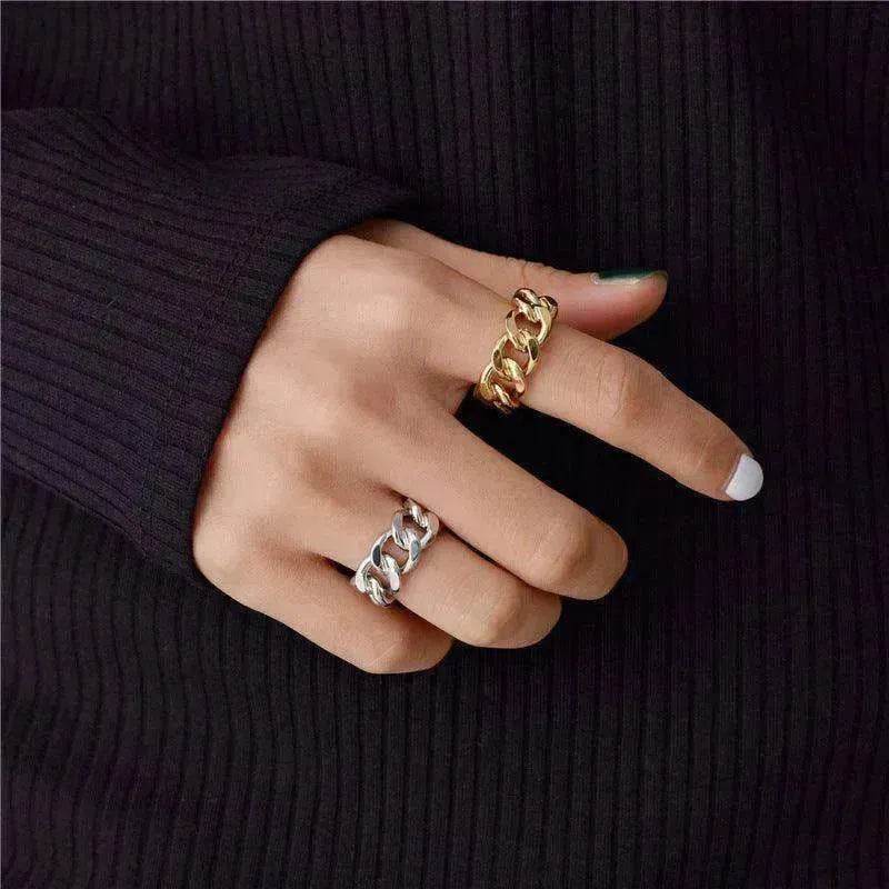 À la mode avec une bague au design unique en chaîne - EX-STOCK CANADA
