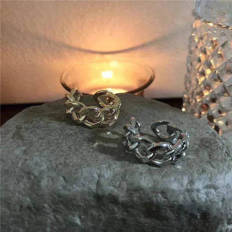 À la mode avec une bague au design unique en chaîne - EX-STOCK CANADA