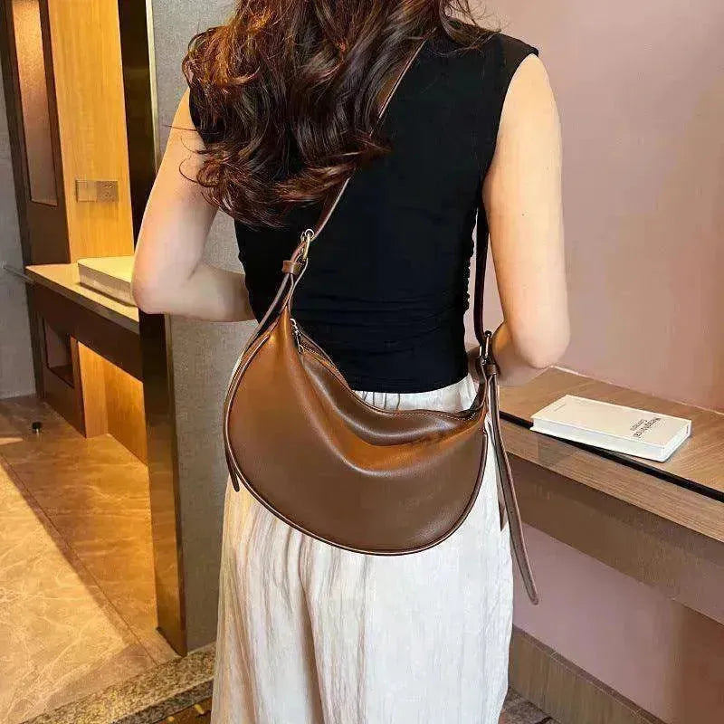Sac à bandoulière petit pour femme en forme de lune tendance, couleur unie - EX-STOCK CANADA
