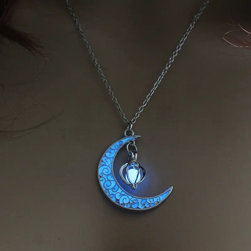 Glowing Pendant Necklaces Silver Plated Chain Necklaces - EX-STOCK Canada