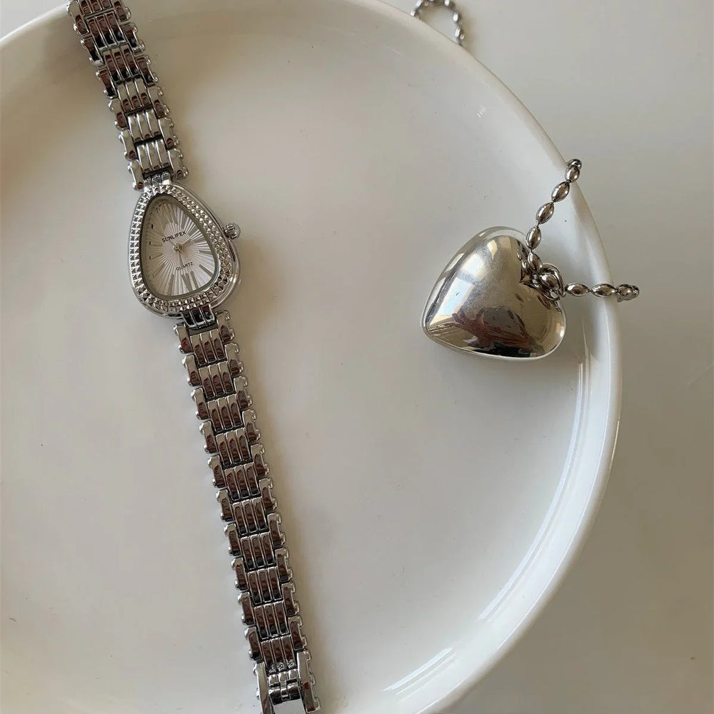 Golden Snake Head Gorgeous Chain Watch Women EX-STOCK Canada