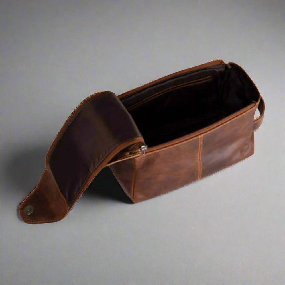 Trousse de toilette de voyage en cuir Greenwood DarwinEX-STOCK Canada