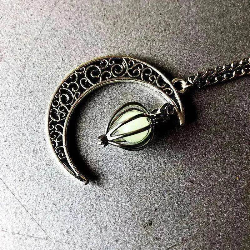 Collier citrouille lumineuse en croissant de lune creux - EX-STOCK CANADA