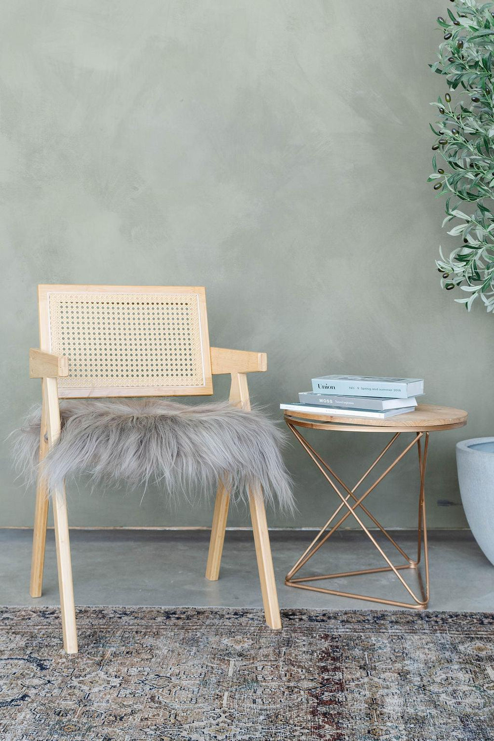 Coussin de chaise en peau de mouton islandaise taupe