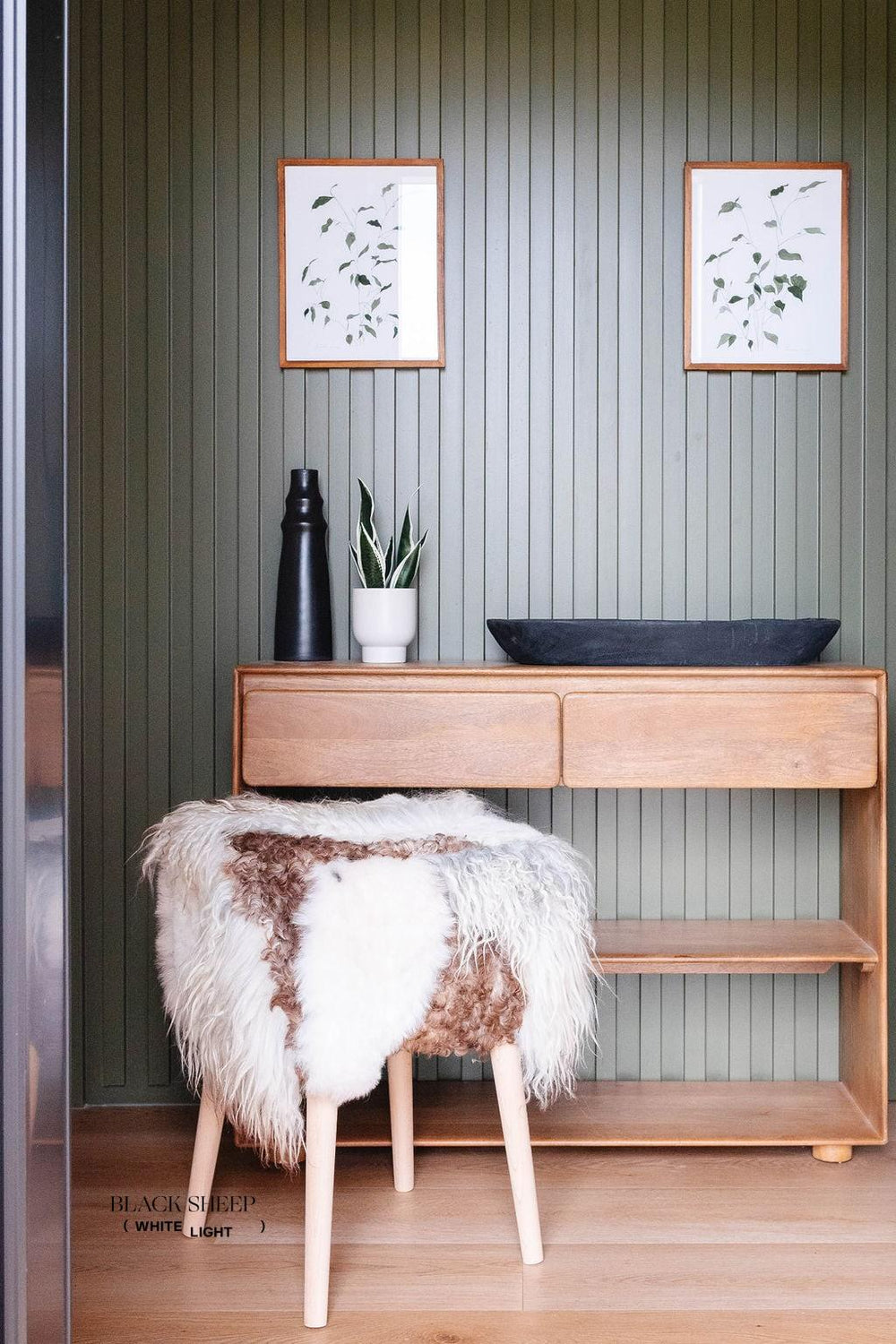 VANI - Tabouret en peau de mouton mélangée, laine boucléeEX-STOCK Canada