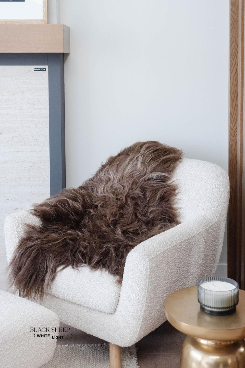 Peau de mouton islandaise brun foncéEX-STOCK Canada