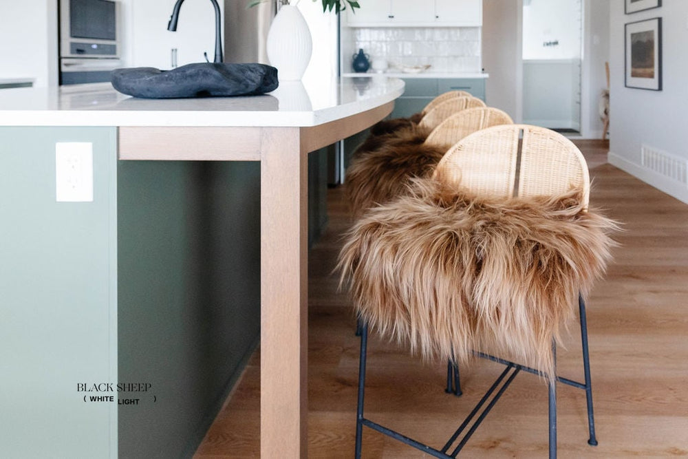 BROWN ICELANDIC SHEEPSKIN CHAIR PAD