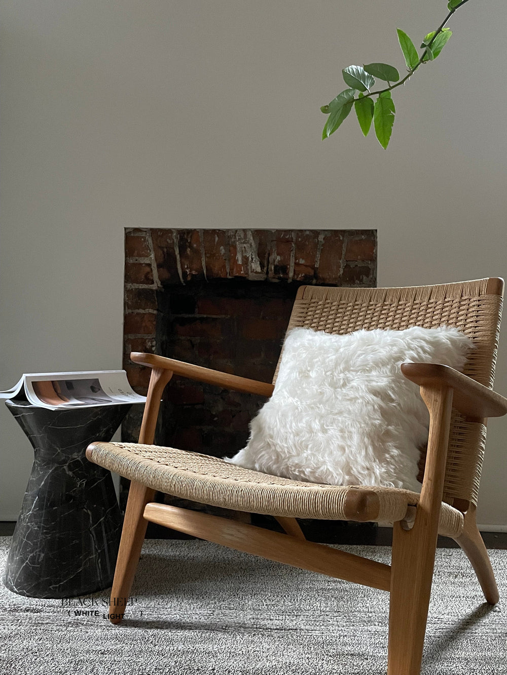 غطاء وسادة مربع من فرو الغنم الآيسلندي الأبيض المقصEX-STOCK Canada