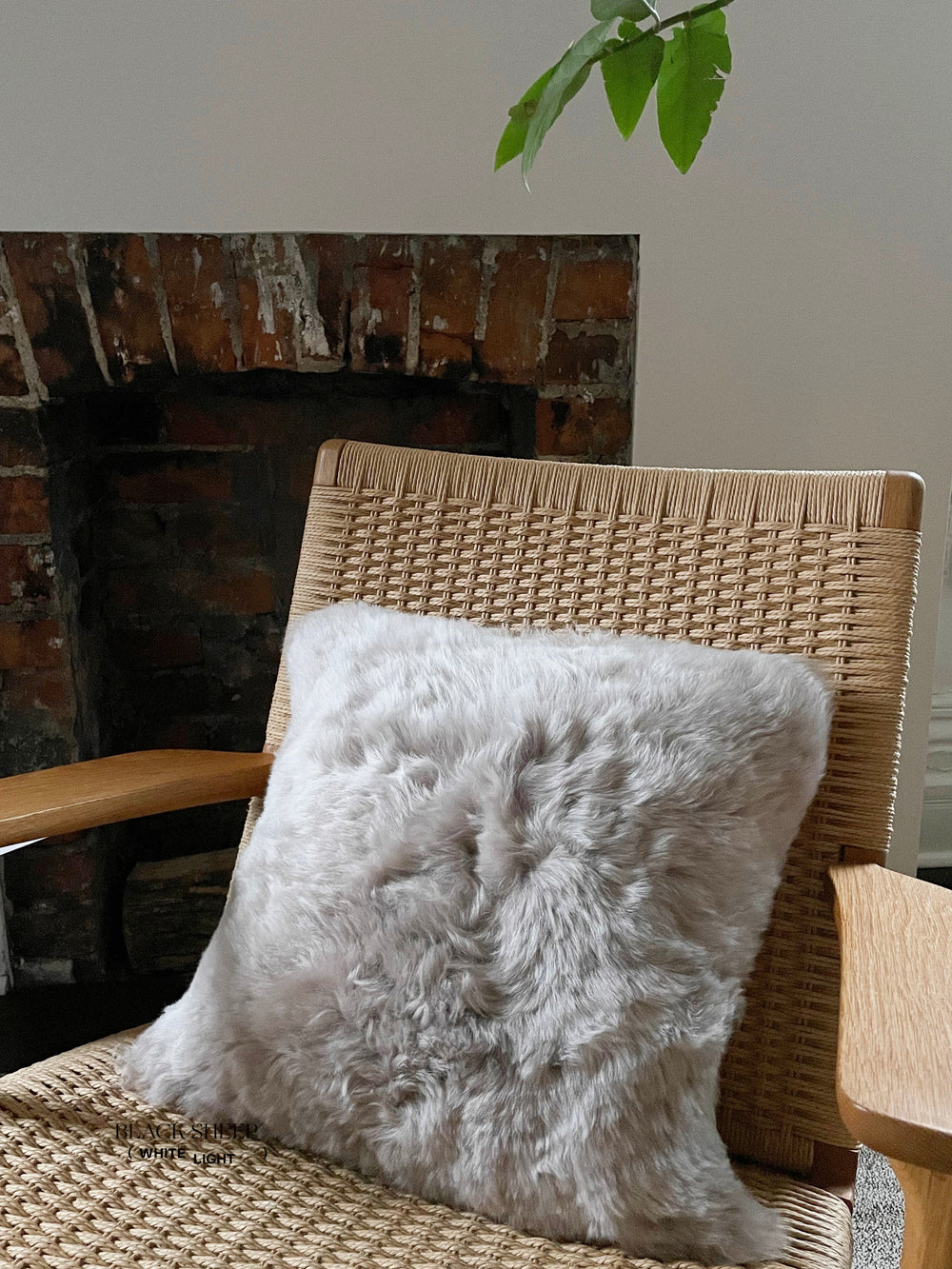 غطاء وسادة صوف إيسلندي مربع مشذبEX-STOCK Canada