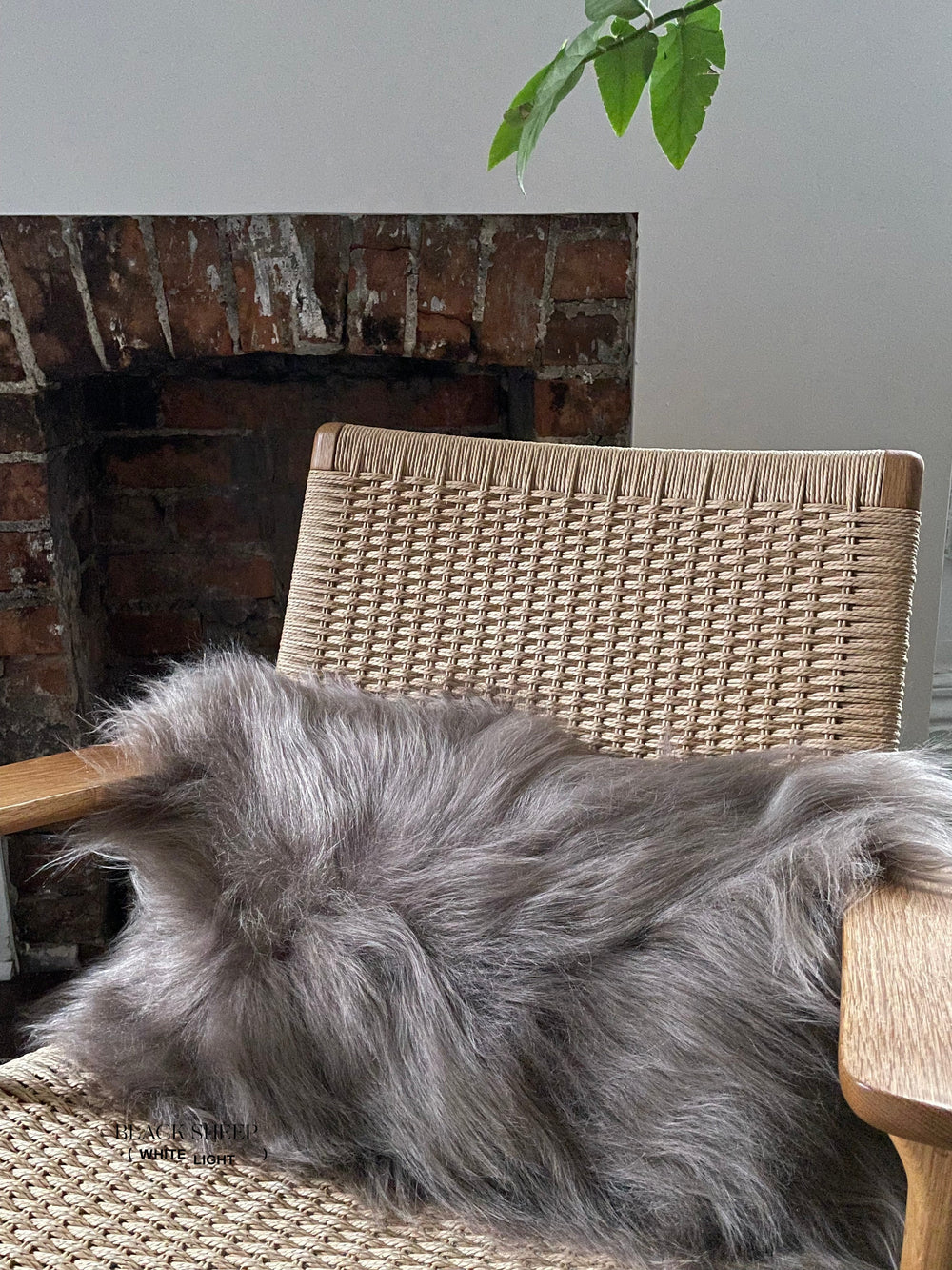 غطاء وسادة صوف خروف أيسلندي مستطيل باللون البني الرمليEX-STOCK Canada