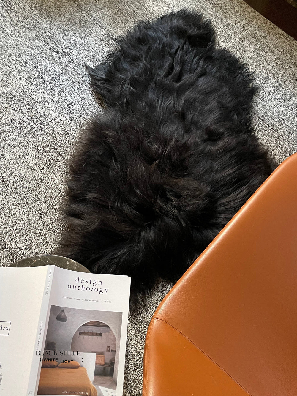 جلد خروف إيسلندي أسودEX-STOCK Canada