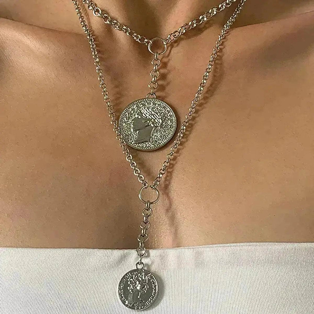 Collier à pampilles embossé portrait de bijoux pour femme - EX-STOCK Canada