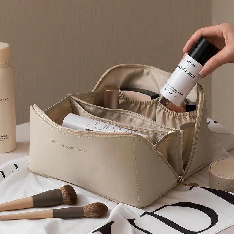 Large Capacity Travel Makeup Storage Bag EX-STOCK Canada