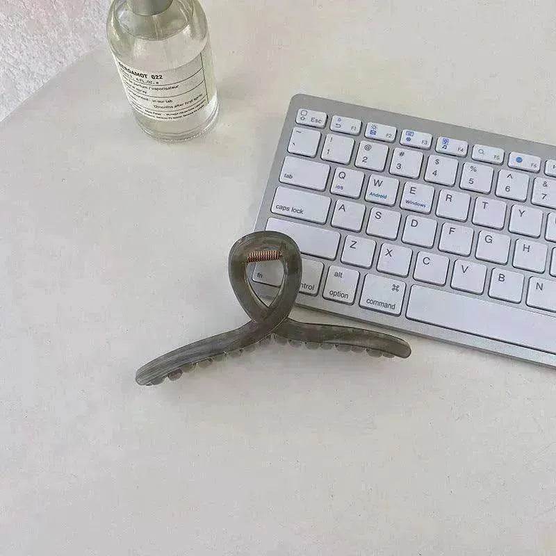 Large Jelly Minimalist Curve Bath Pan Hair Grabber - EX-STOCK Canada