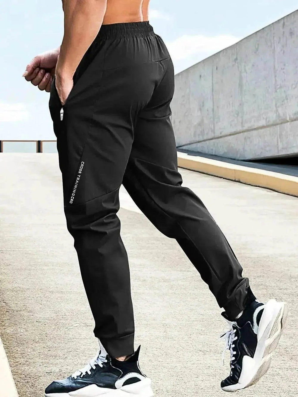 Pantalon décontracté pour hommes sportifs jeunes, taille ample et effilé - EX-STOCK Canada