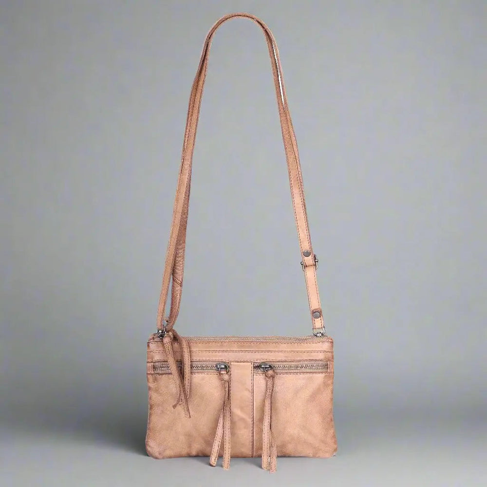 حقيبة كتف جلدية من MET مع جيوب أمامية مزدوجة بسحاباتEX-STOCK Canada