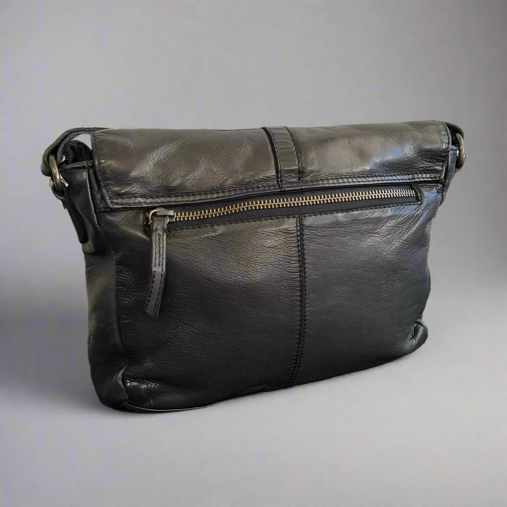 Sac bandoulière en cuir pour femmes MET avec fermeture à pression et pomponEX-STOCK Canada