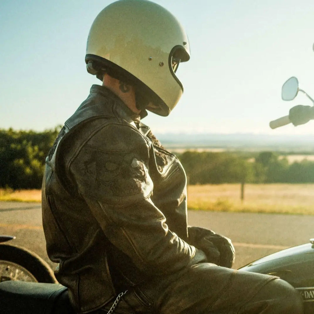 Veste scooter croisée pour hommes Milwaukee Leather en cuir marron vieilli avec têtes de mort réfléchissantesEX-STOCK Canada