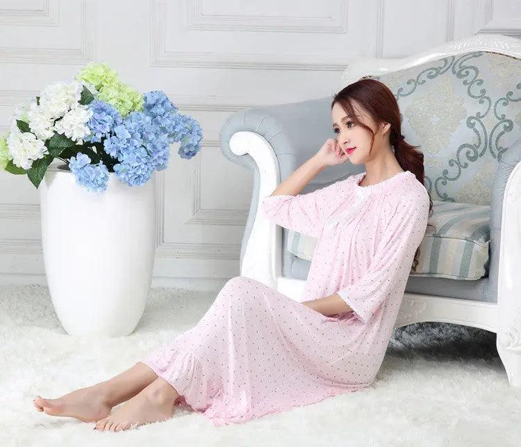 Pyjama long petit à motifs floraux pour femmes - EX-STOCK Canada