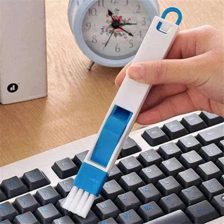 Brosse de nettoyage multi-usages pour rainures avec racloir pour poussière et accès aux coins - EX-STOCK Canada