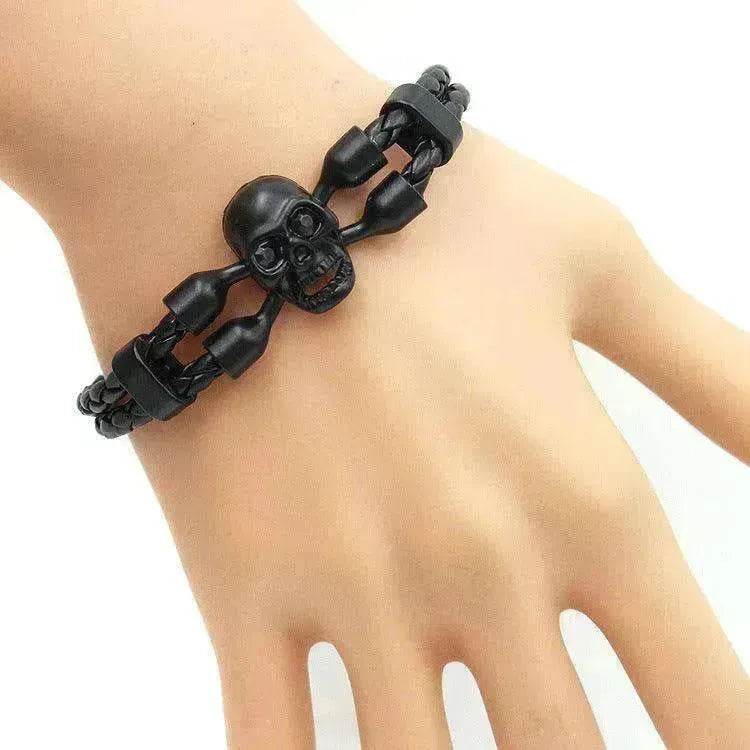 Bracelet pour hommes neutre et élégant avec crâne, boutons noirs et cuir - EX-STOCK CANADA