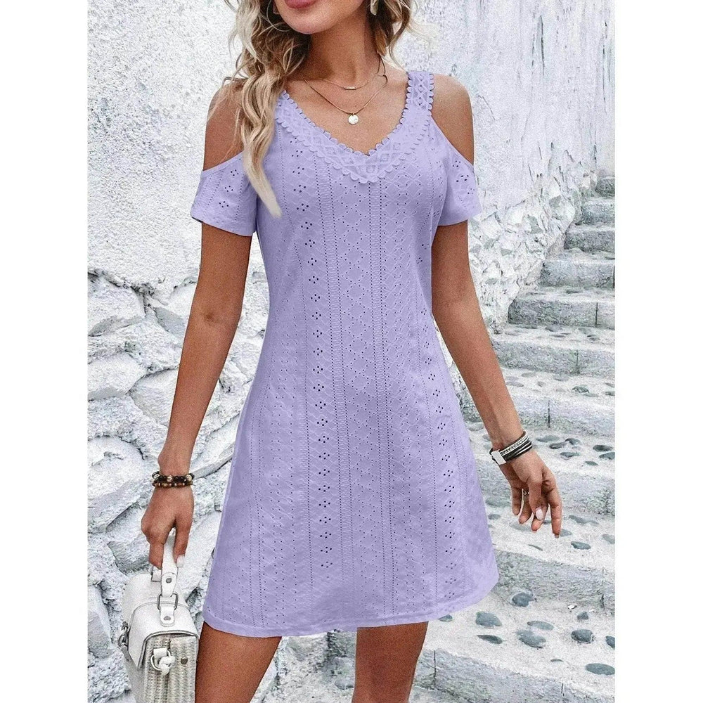 Nouvelle robe courte à épaules dénudées et manches courtes Mode été amincissante robe A-line Décontractée robe de vacances à la plage Pour vêtements femmes - EX-STOCK Canada
