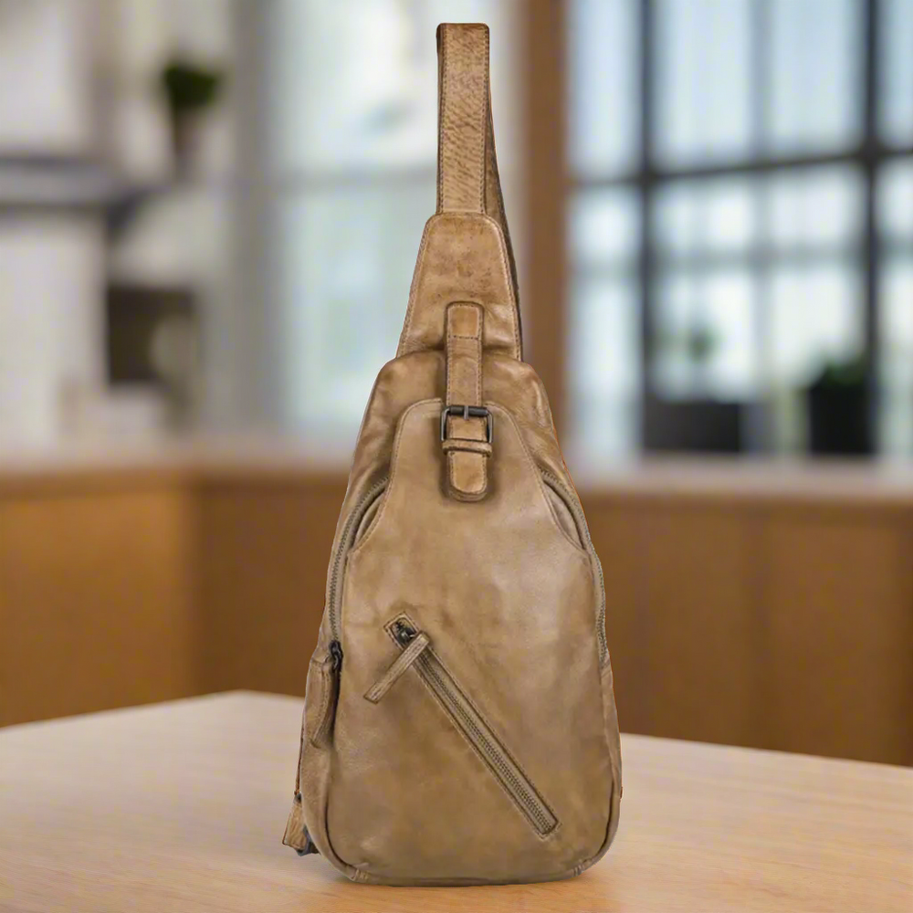 Mochila de cuero para el pecho estilo off-the-shoulderEX-STOCK Canada