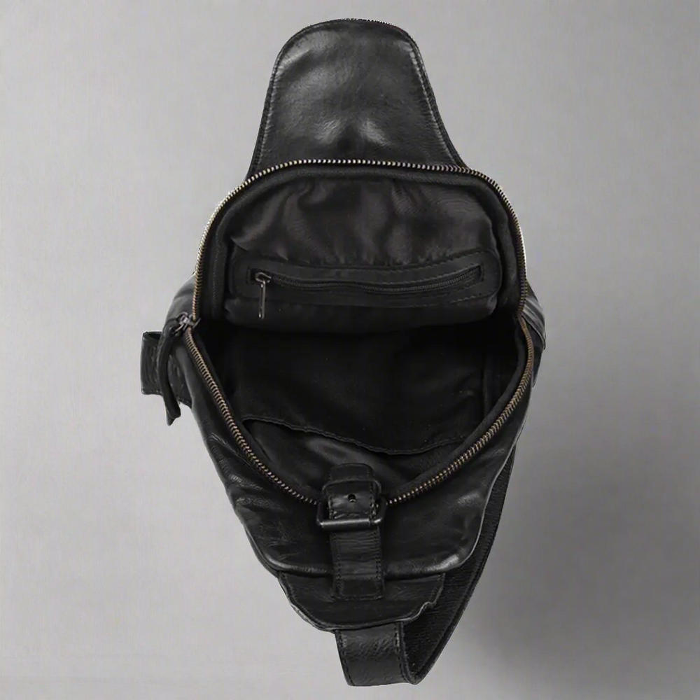 Mochila de cuero para el pecho estilo off-the-shoulderEX-STOCK Canada