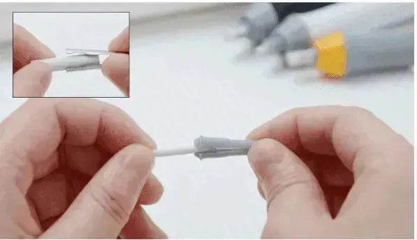 Office supplies, electric eraser - EX-STOCK Canada